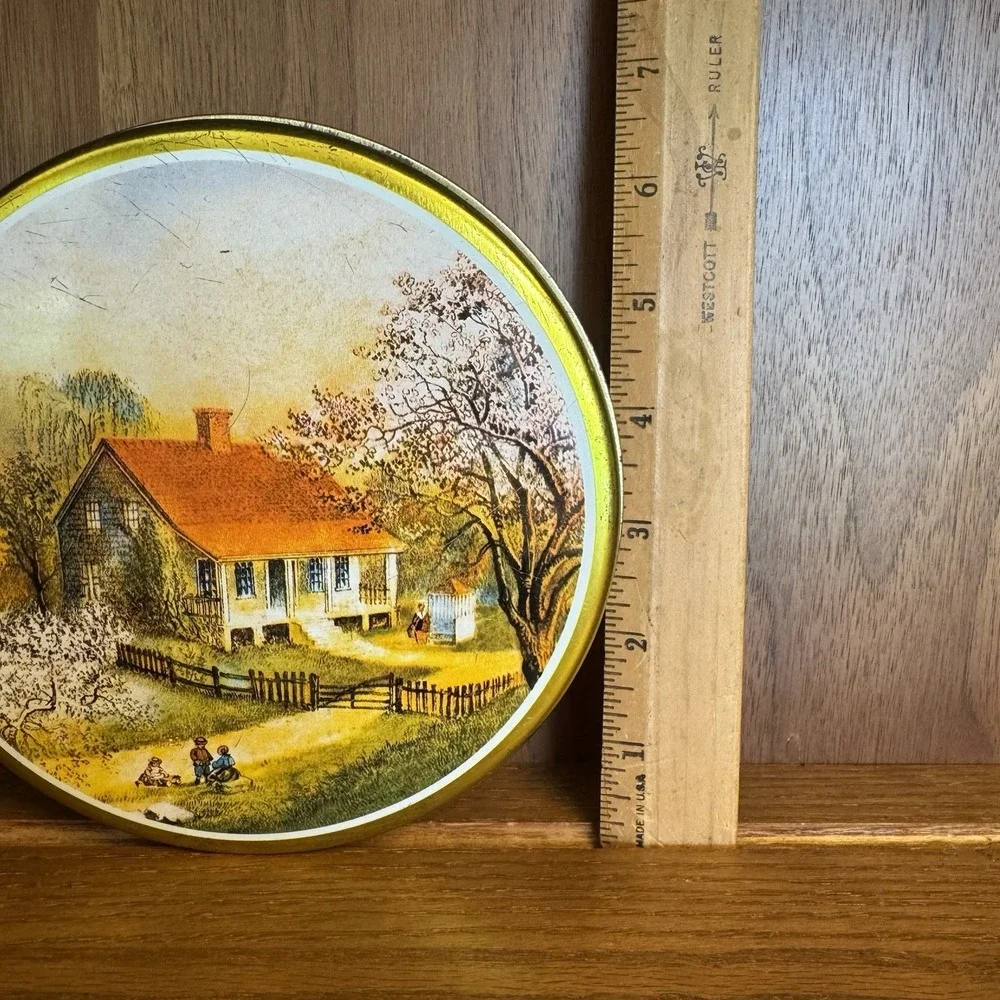 Currier and Ives Tin with Lid 